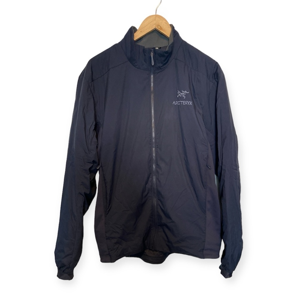 Arc’teryx Atom lightweight Jacket Navy Medium NWOT